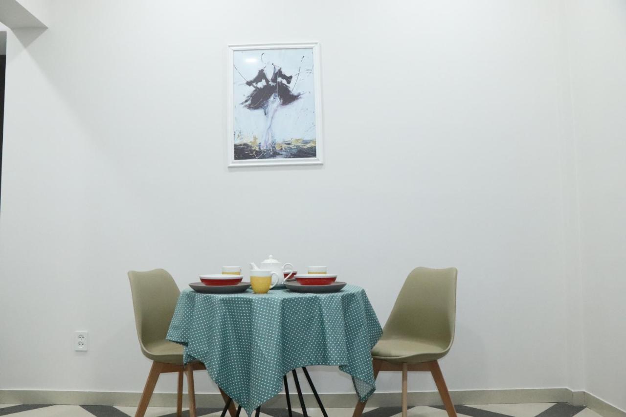 Mika Hotel Алмати Екстер'єр фото