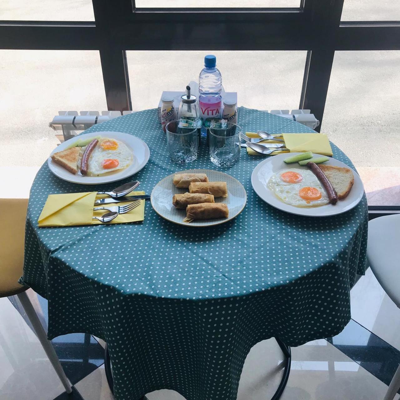 Mika Hotel Алмати Екстер'єр фото